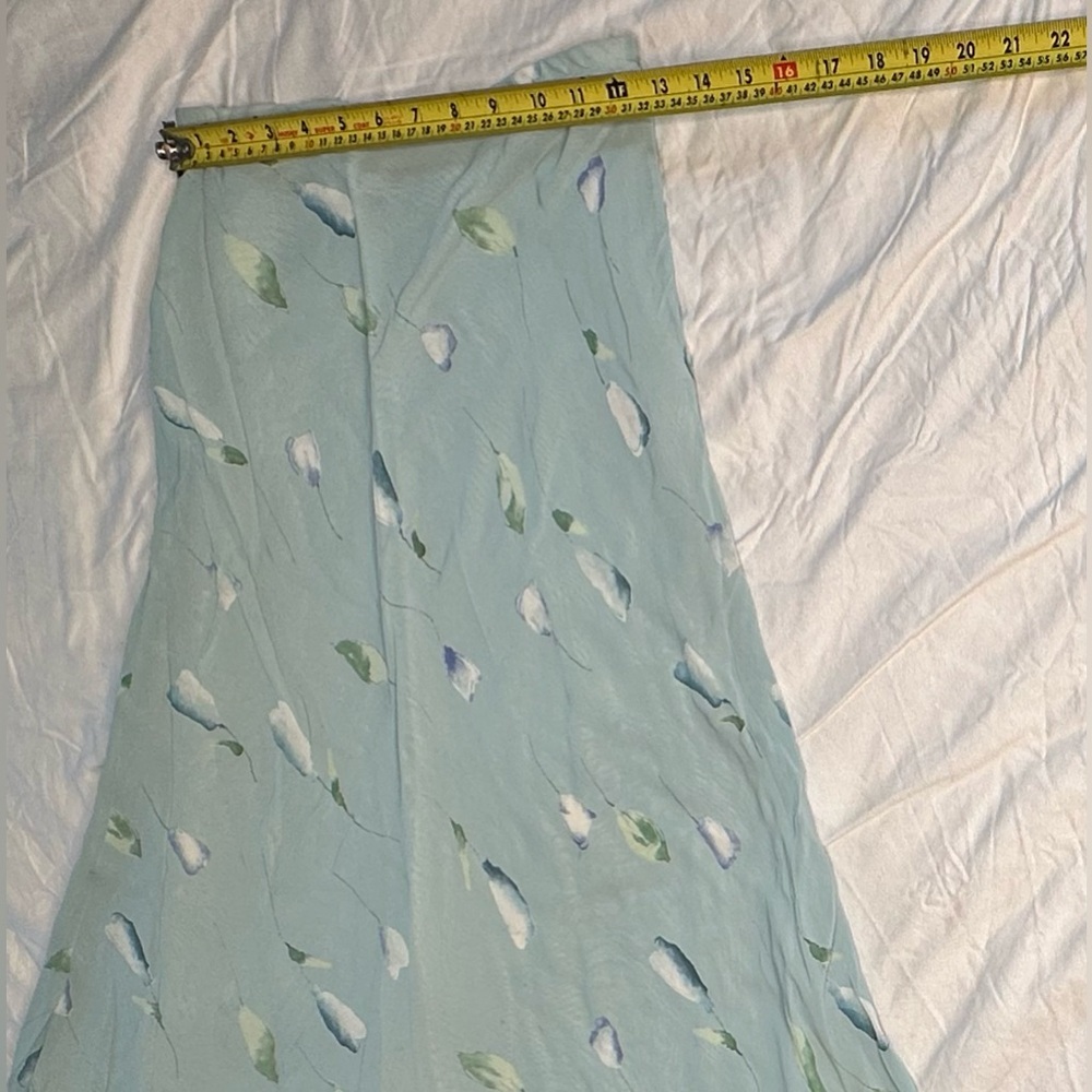 Henri Bendel Vintage Floral Bias Cut Slip Skirt – Size 4 – Made in USA Midi - Picture 10 of 13